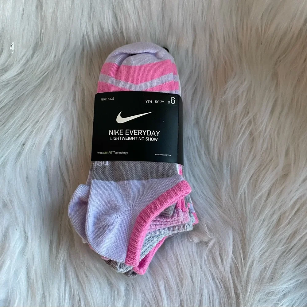 Girl’s Nike Socks
